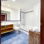 B-rent El Royal Apartman *
